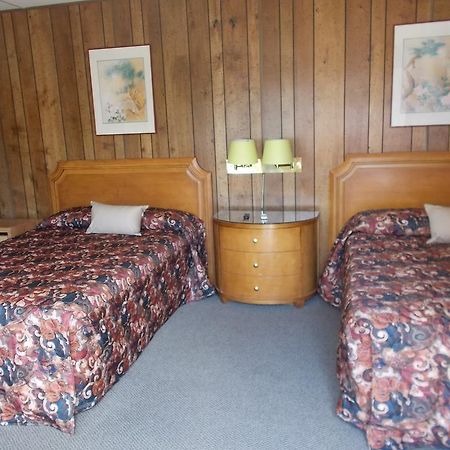 Atomic Inn Beatty Near Death Valley Dış mekan fotoğraf