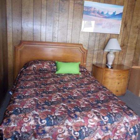 Atomic Inn Beatty Near Death Valley Dış mekan fotoğraf